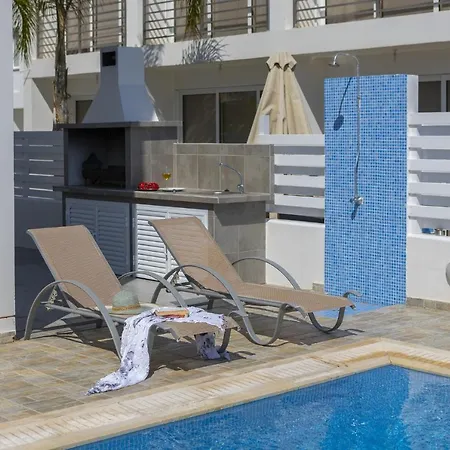 Crystal Blue 14 Villa