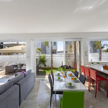 Crystal Blue 14 빌라 *